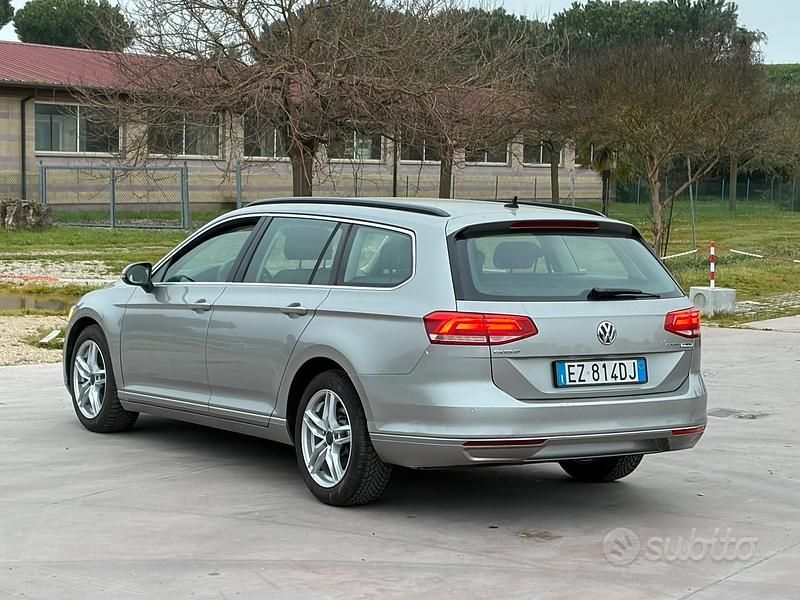 Usata VW Passat 150 CV (110 kW) 2015 Grigio Station wagon