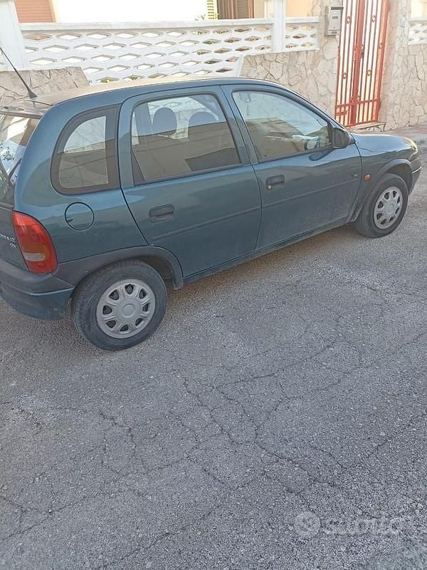 Occasion Opel Corsa 1998 Bleue Berline