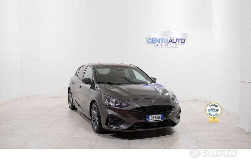 Usata Ford Focus ST-Line 125 CV (91 kW) 2020 Grigio Berlina