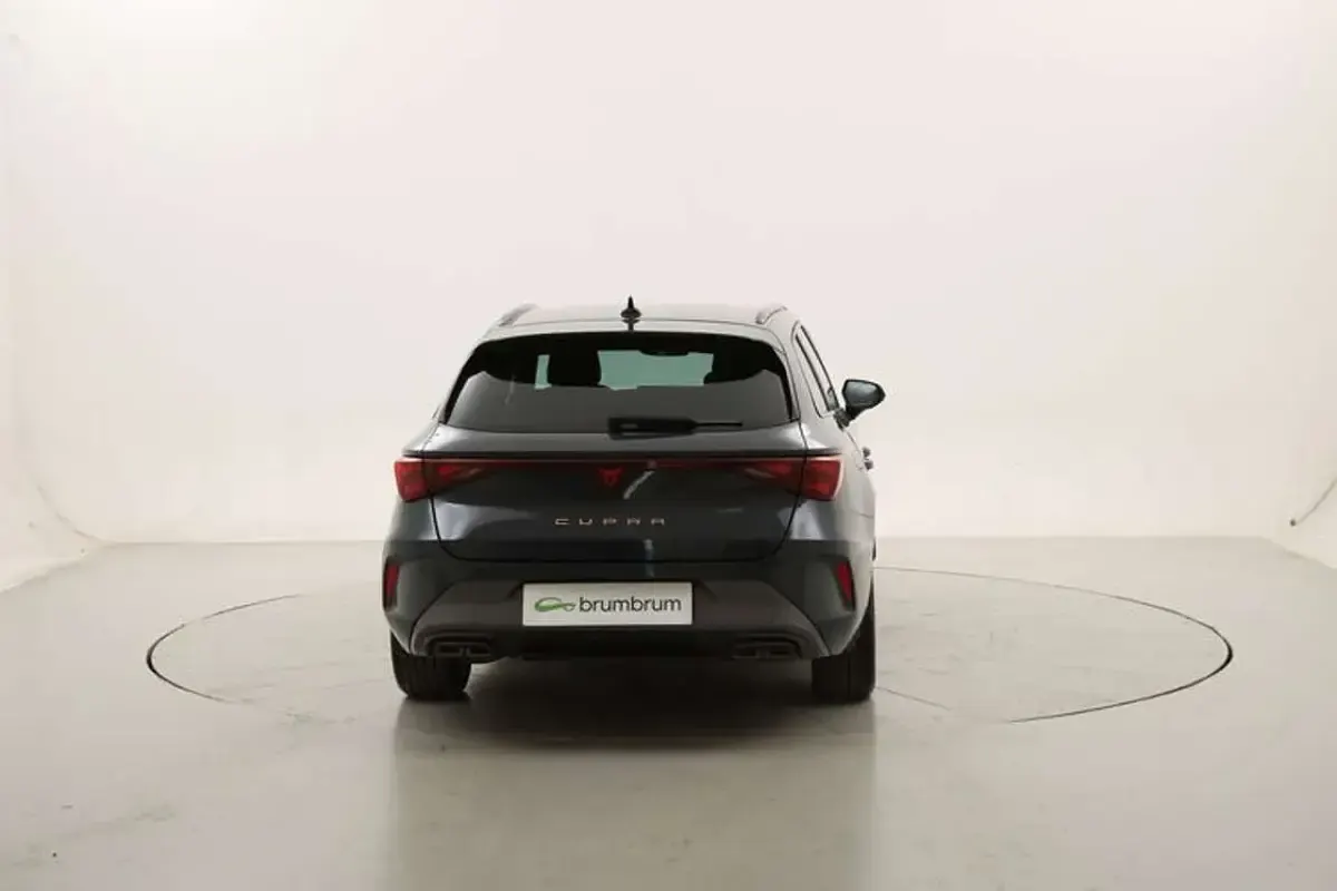 Usata Cupra Leon 150 CV (110 kW) 2025 Blu Station wagon
