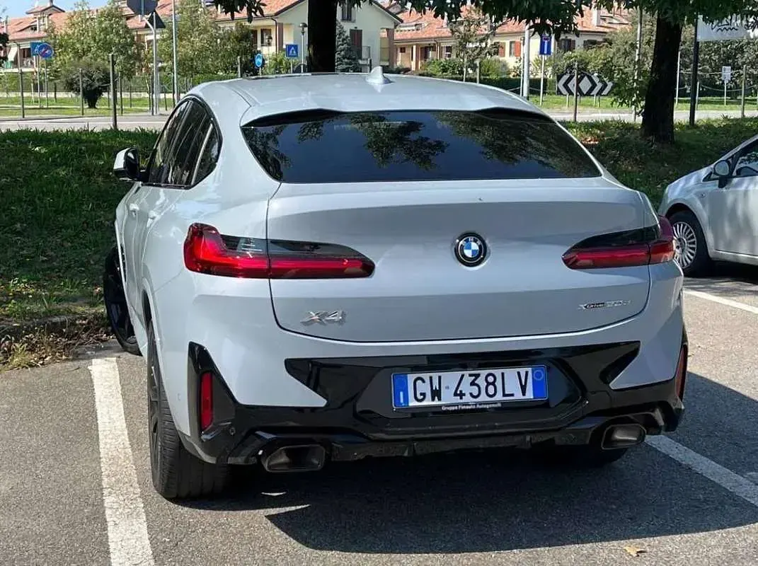 Usata BMW X4 M Sport 190 CV (139 kW) 2024 Grigio SUV