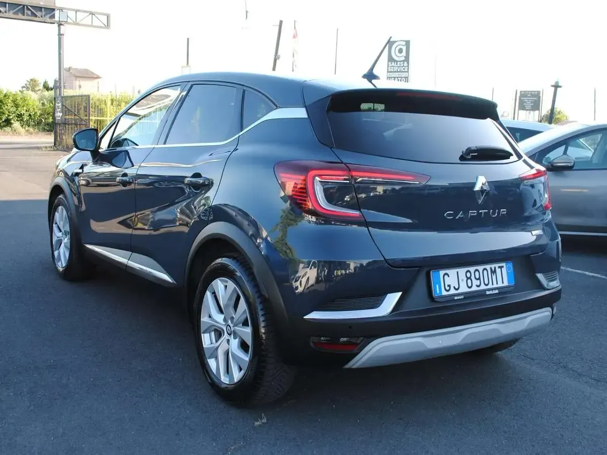 Usata Renault Captur Techno 143 CV (105 kW) 2022 Blu/azzurro SUV