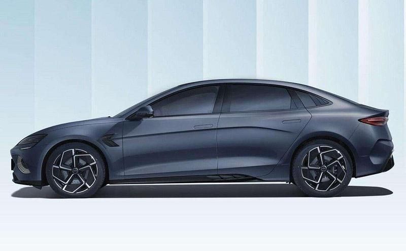 Nuova BYD Seal Design 69 kW (95 CV) 2025 Atlantis grey Coupé