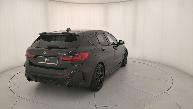 Usata BMW M135 Performance 306 CV (225 kW) 2024 Nero Utilitaria