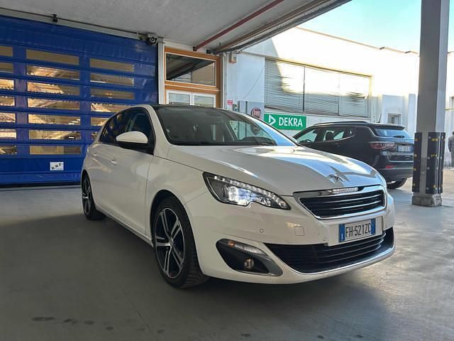 Usata Peugeot 308 Allure 120 CV (88 kW) 2017 Bianco Berlina