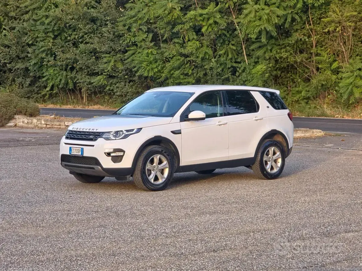 Usata Land Rover Discovery 4 HSE Luxury 150 CV (110 kW) 2015 Bianco SUV