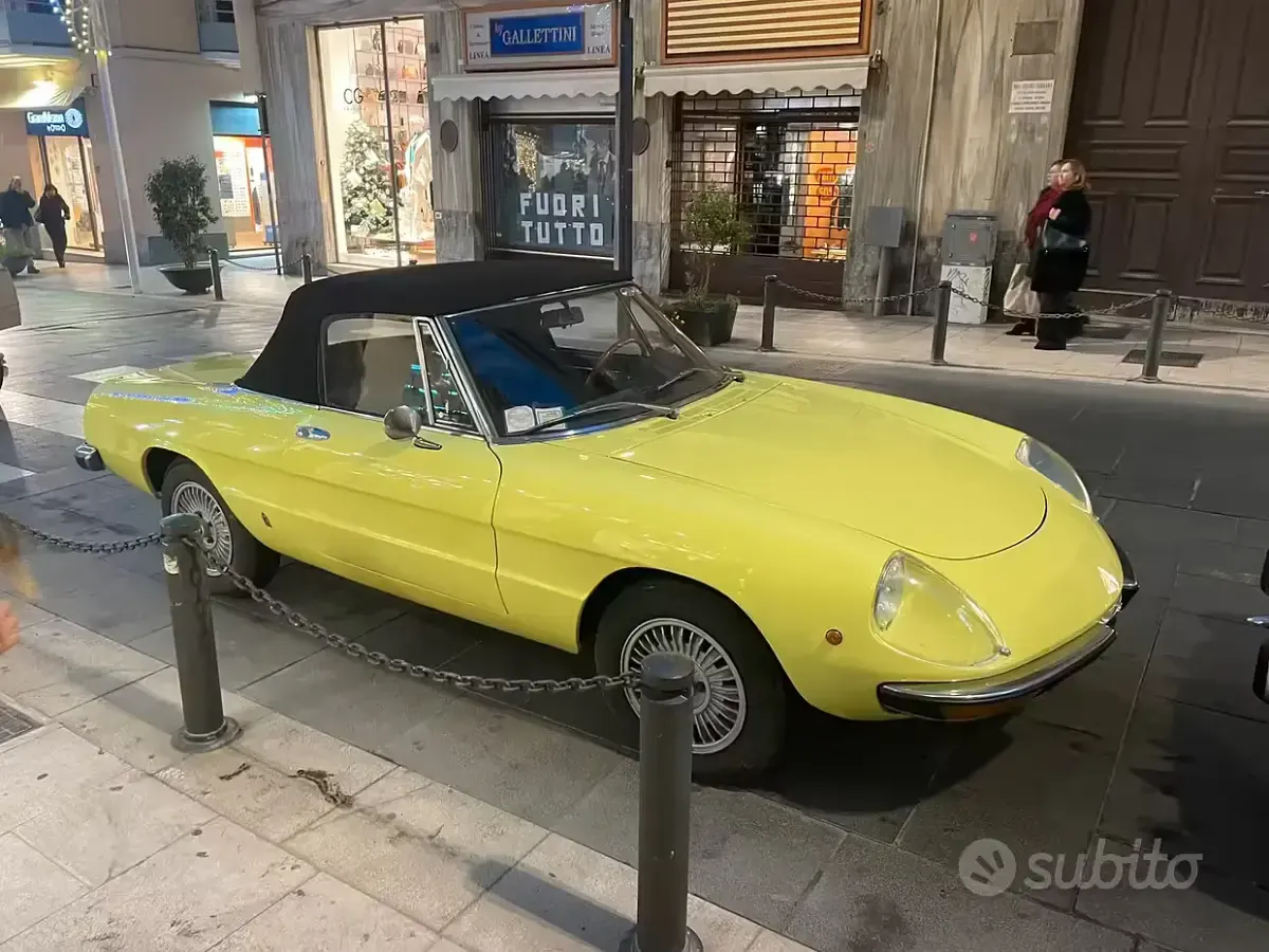 Usata Alfa Romeo Spider Veloce 132 CV (97 kW) 1970 Giallo Cabrio