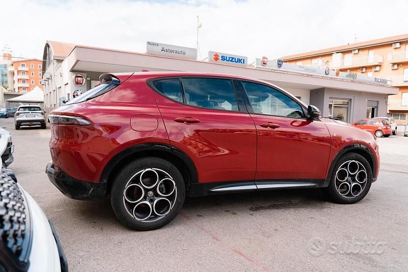 Usata Alfa Romeo Tonale Ti 130 CV (95 kW) 2023 Rosso SUV