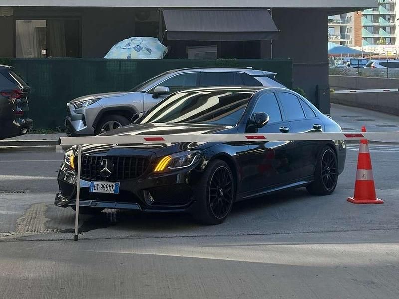 Usata Mercedes C250 Premium 204 CV (150 kW) 2015 Nero Berlina