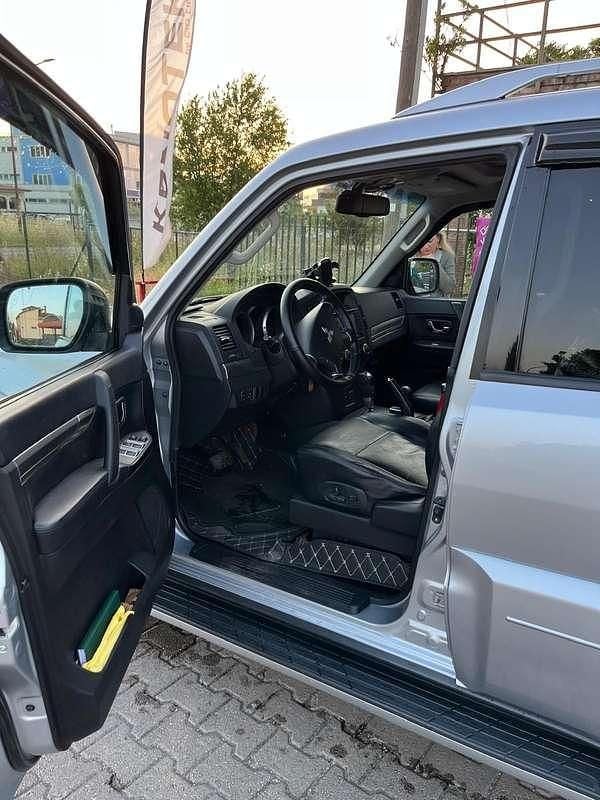 Usata Mitsubishi Pajero Instyle 200 CV (147 kW) 2011 SUV