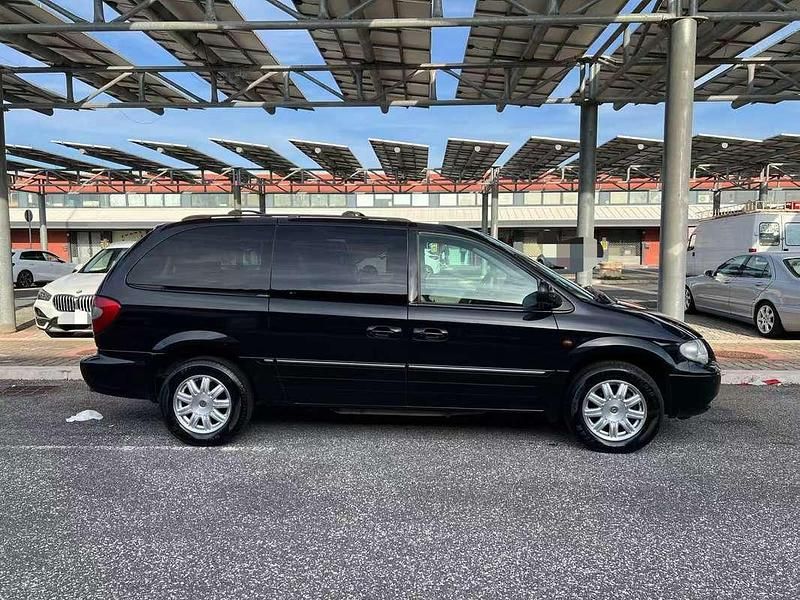 Usata Chrysler Grand Voyager Limited 150 CV (110 kW) 2007 Nero Monovolume