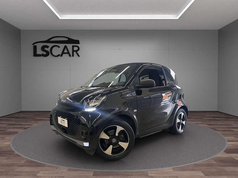 Usata Smart ForTwo Coupé Passion 41 kW (56 CV) 2021 Nero Utilitaria