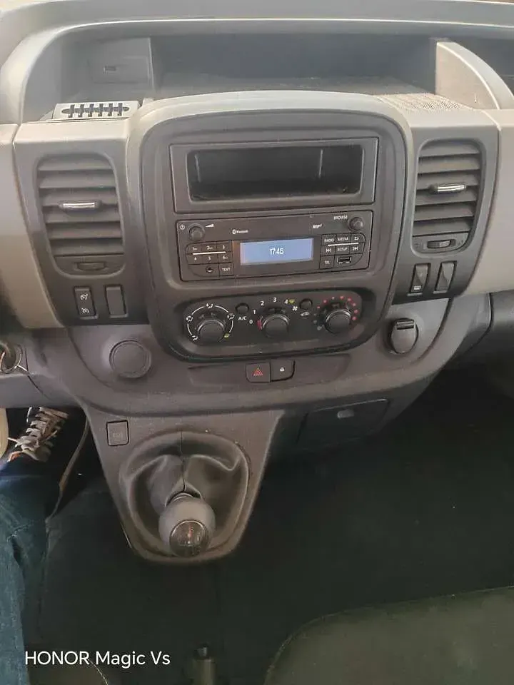 Usata Renault Trafic 120 CV (88 kW) 2017 Nero Monovolume