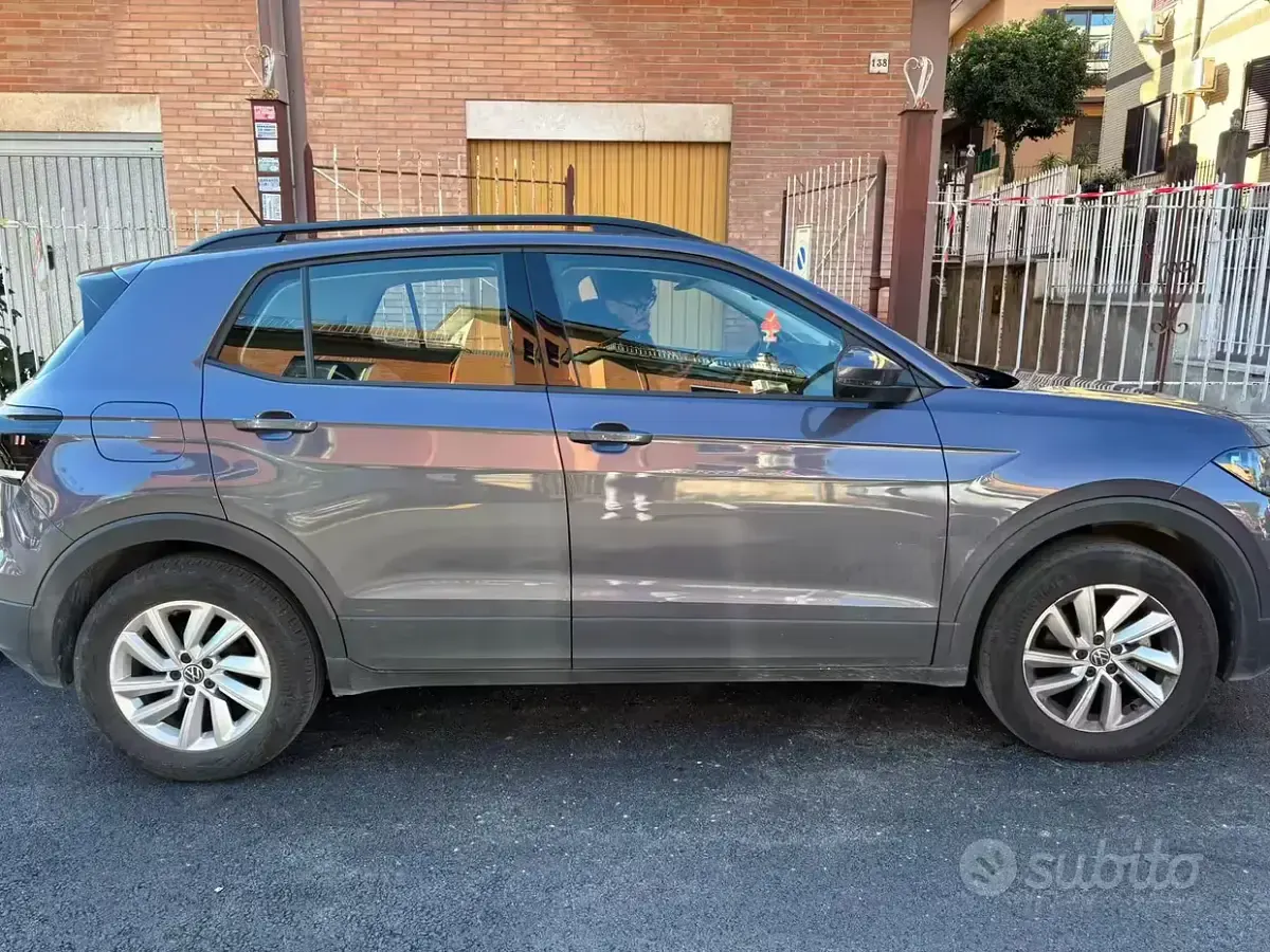 Usata VW T-Cross Style 110 CV (80 kW) 2023 Grigio SUV