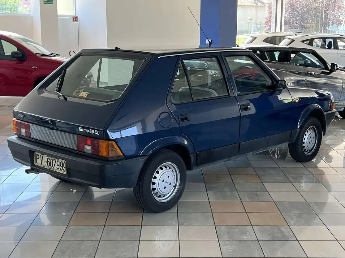 Usata Fiat Ritmo 130 CV (95 kW) 1986 Blu/azzurro Berlina