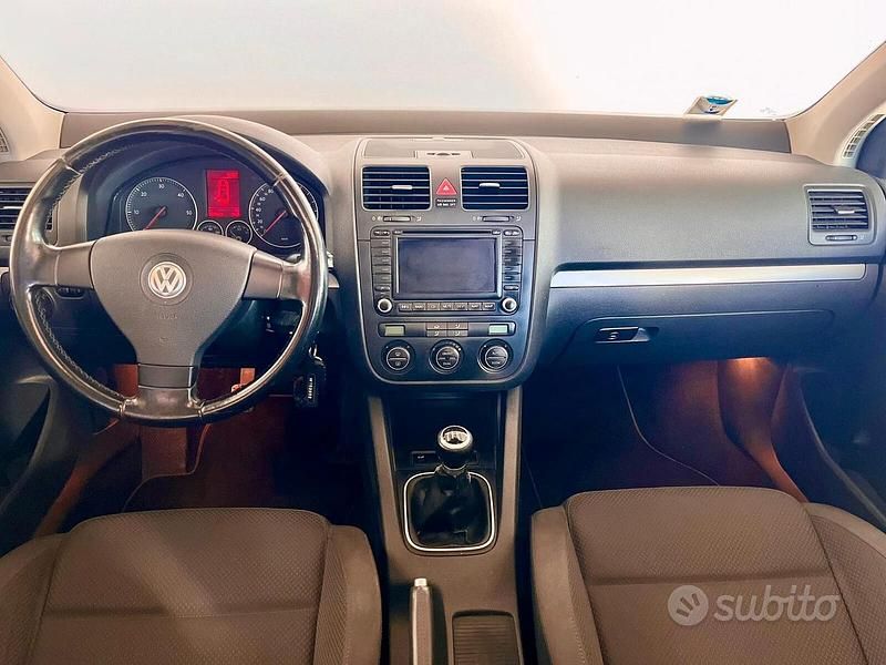 Usata VW Golf V Sportline 140 CV (102 kW) 2006 Grigio Berlina