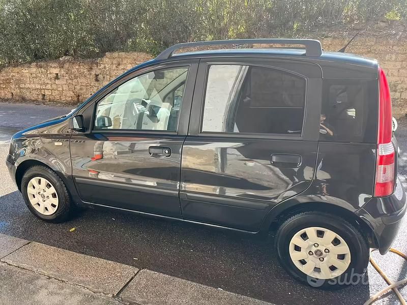 Usata Fiat Panda 70 CV (51 kW) 2005 Nero Utilitaria