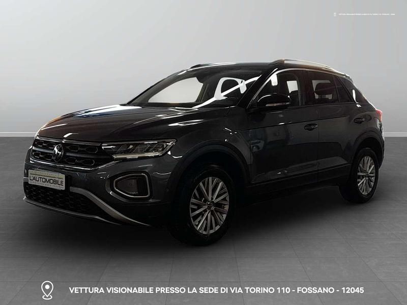 Usata VW T-Roc Life 110 CV (80 kW) 2023 B0 dolphin grey metallizzato SUV