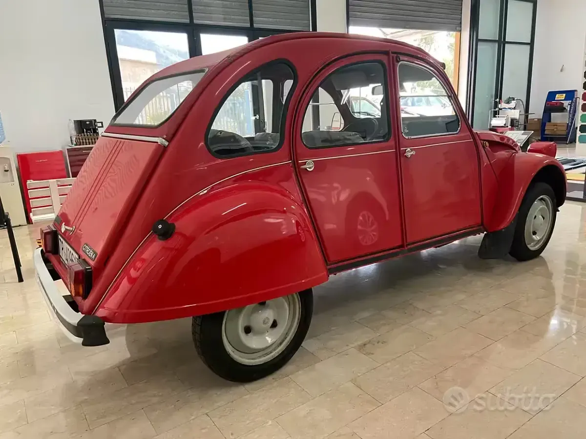 Usata Citroën 2CV 29 CV (21 kW) 1986 Rosso Berlina
