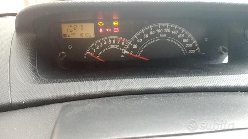 Usata Daihatsu Materia 103 CV (75 kW) 2008 Monovolume