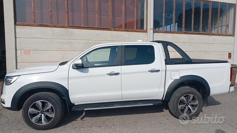 Usata EVO Cross 4 136 CV (100 kW) 2024 Bianco Pick-up