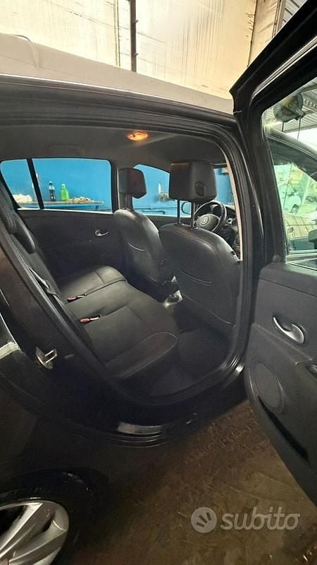 Usata Renault Clio II 85 CV (62 kW) 2010 Nero Berlina