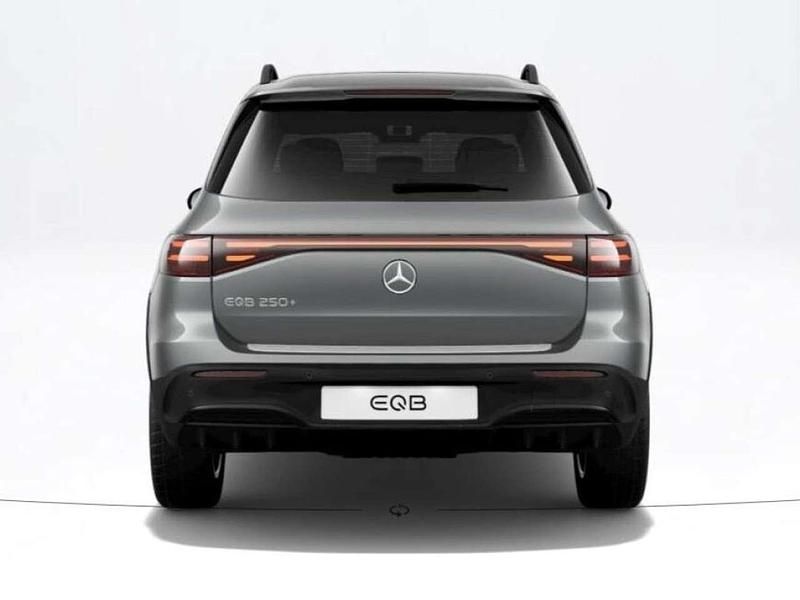 Nuova Mercedes EQB250+ Advanced 94 kW (129 CV) 2025 Grigio montagna / metallizzato SUV