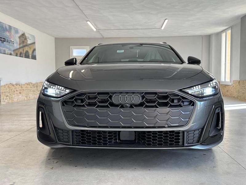 Nieuw Audi A5 Ambiente 204 PK (150 kW) 2025 Grijs Stationwagen