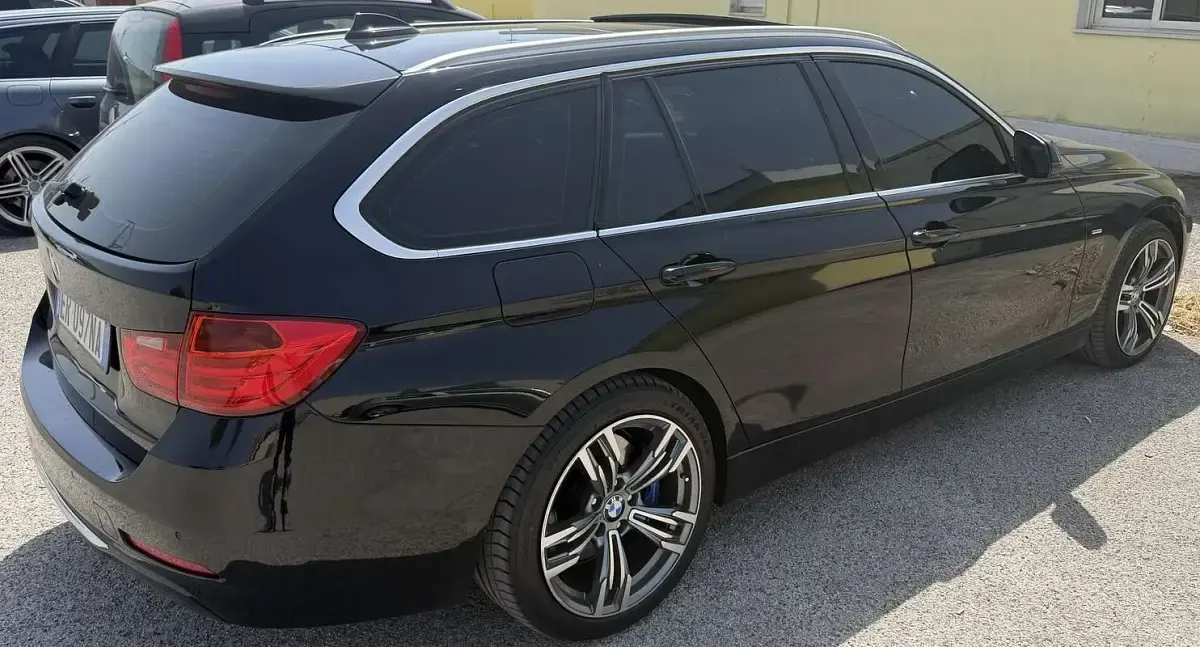Usata BMW 330 Luxury Line 258 CV (189 kW) 2013 Station wagon