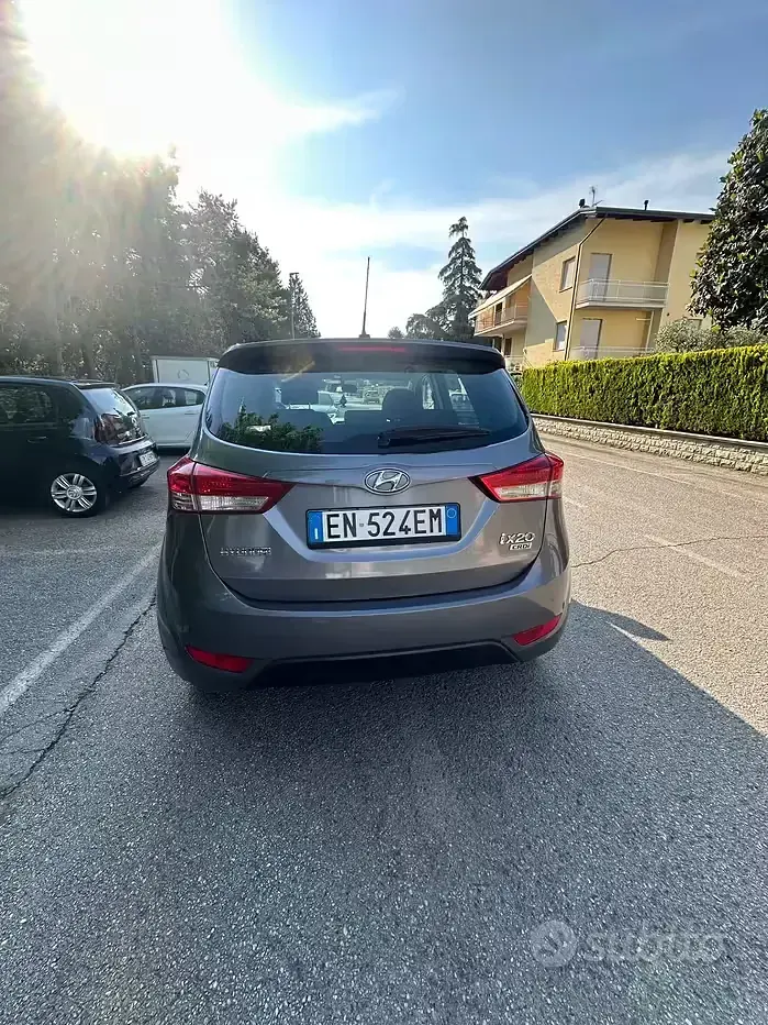 Usata Hyundai ix20 Style 90 CV (66 kW) 2012 Grigio Utilitaria