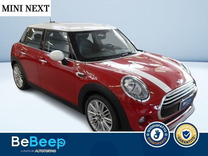 Usata Mini Cooper D 116 CV (85 kW) 2017 Rosso metallizzato Utilitaria