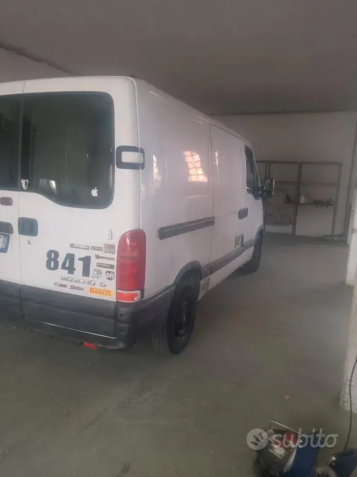 Usata Opel Movano 114 CV (83 kW) 1999 Monovolume