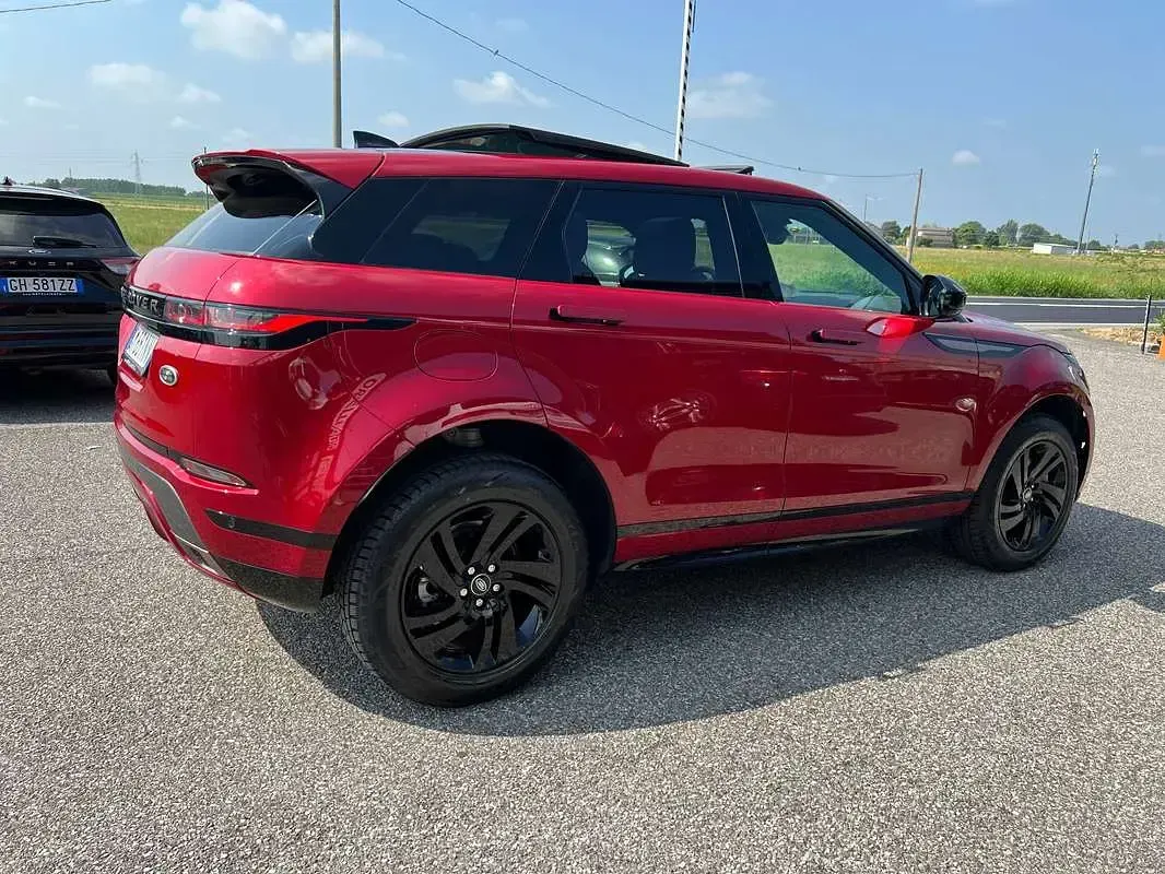 Usata Land Rover Range Rover evoque R-Dynamic 163 CV (119 kW) 2022 Rosso SUV