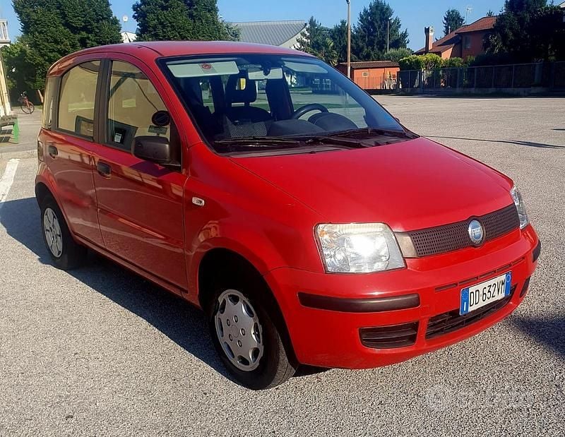 Usata Fiat Panda 54 CV (39 kW) 2007 Rosso Utilitaria