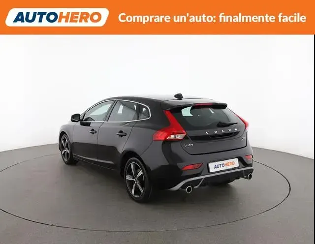 Usata Volvo V40 R-Design 120 CV (88 kW) 2017 Nero Berlina