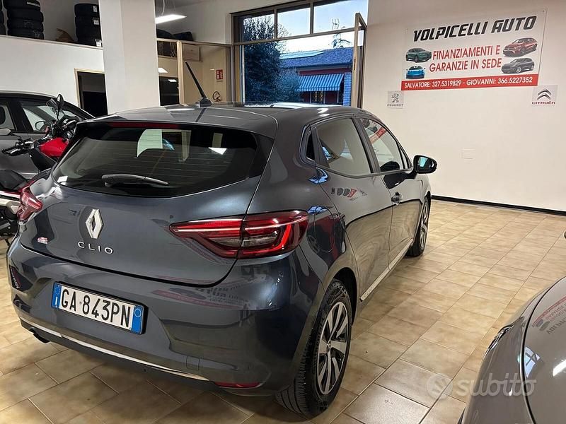 Usata Renault Clio V 100 CV (73 kW) 2020 Grigio Berlina