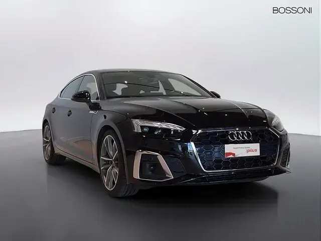 Usata Audi A5 Sportback S-Line 204 CV (150 kW) 2023 Nero mythos metallizzato Utilitaria