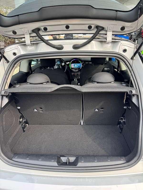 Usata Mini Cooper SE Essential 75 kW (102 CV) 2021 Argento Utilitaria