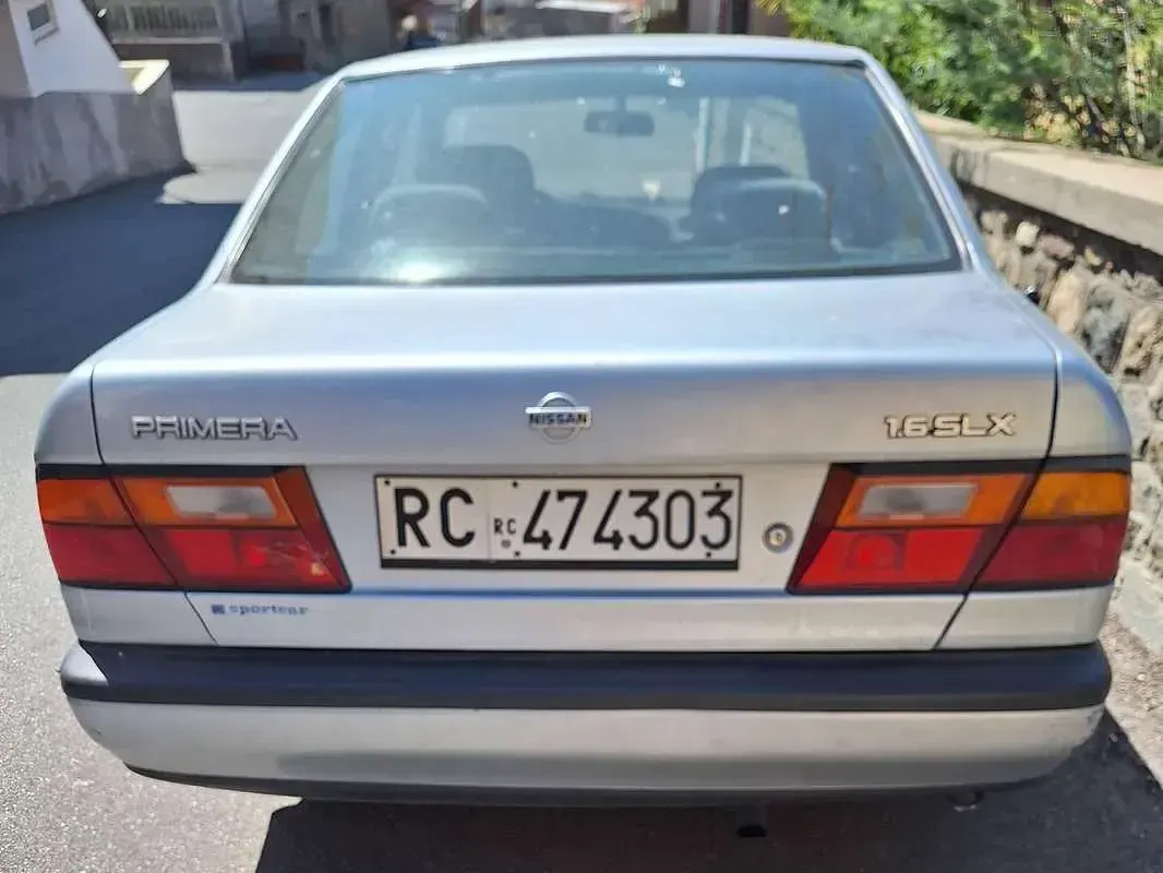 Usata Nissan Primera 90 CV (66 kW) 1992 Grigio Station wagon
