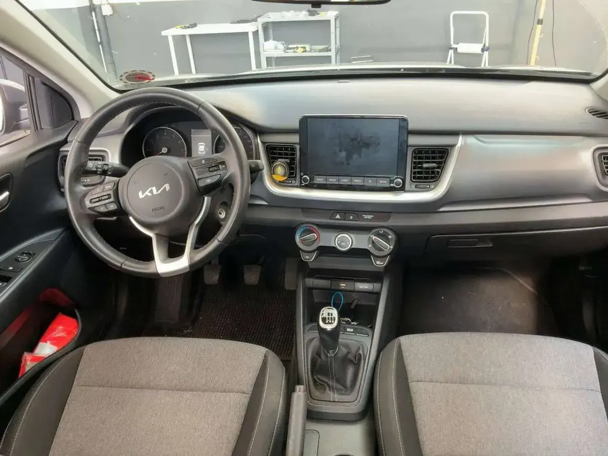 Usata Kia Stonic Style 101 CV (74 kW) 2023 Grigio SUV