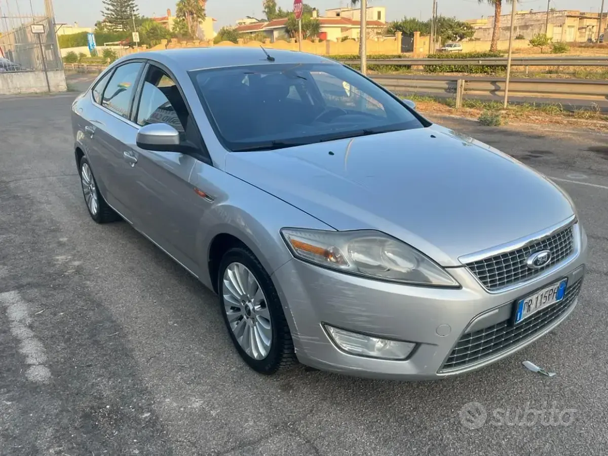 Usata Ford Mondeo Titanium 140 CV (102 kW) 2008 Grigio Berlina