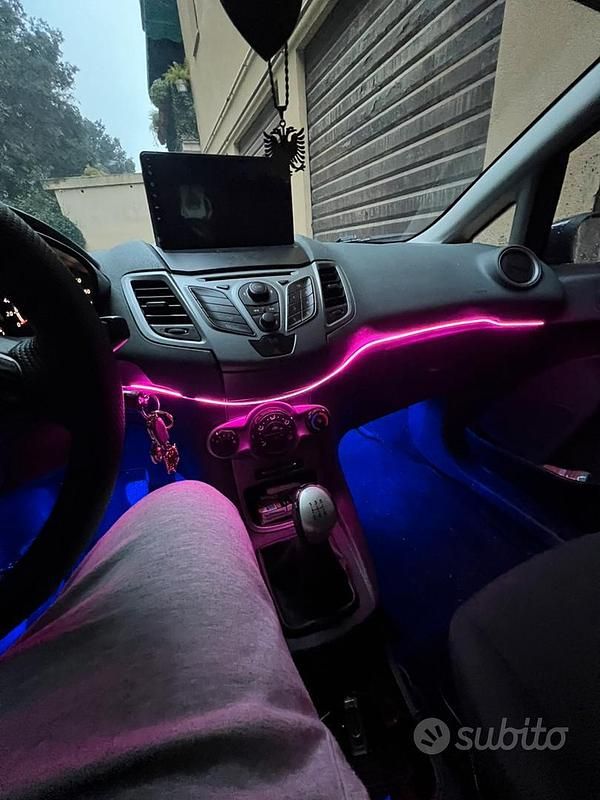 Usata Ford Fiesta 60 CV (44 kW) 2010 Blu Utilitaria