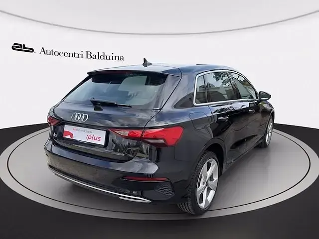 Usata Audi A3 Advanced 204 CV (150 kW) 2024 Nero brillante Berlina