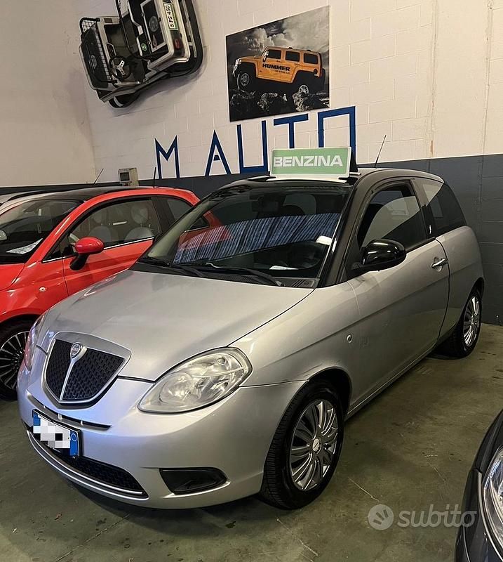 Usata Lancia Ypsilon 60 CV (44 kW) 2009 Grigio Utilitaria