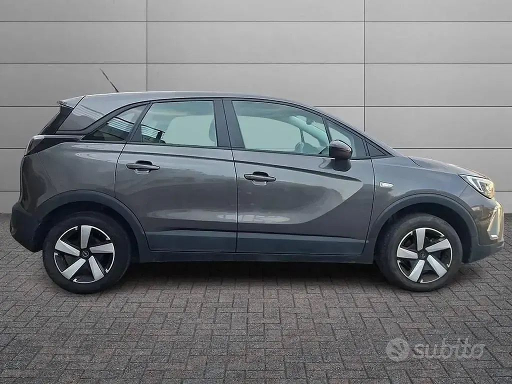 Usata Opel Crossland Elegance 110 CV (80 kW) 2022 Grigio SUV