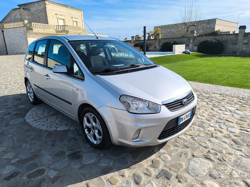 Begagnad Ford C-MAX Titanium 90 HK (66 kW) 2008 Grå Minibuss
