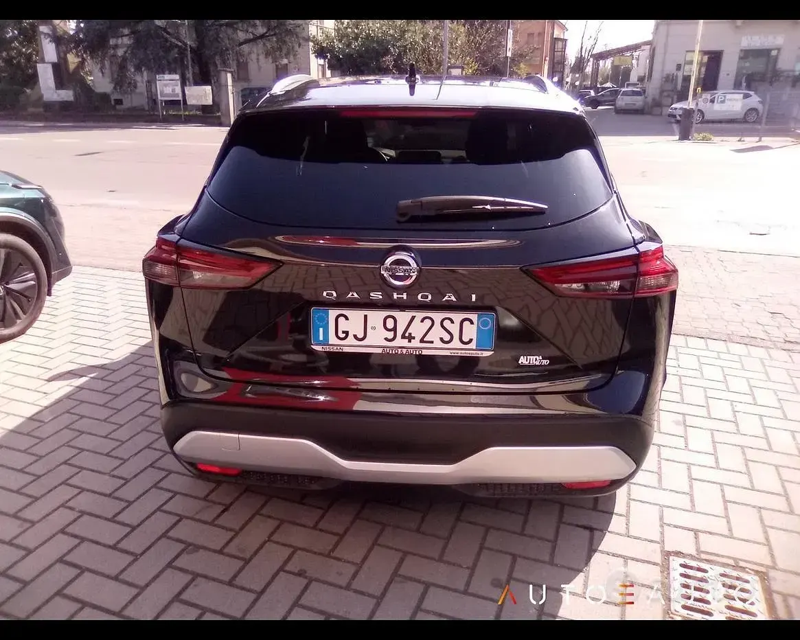 Usata Nissan Qashqai Style Edition 140 CV (102 kW) 2022 Nero SUV