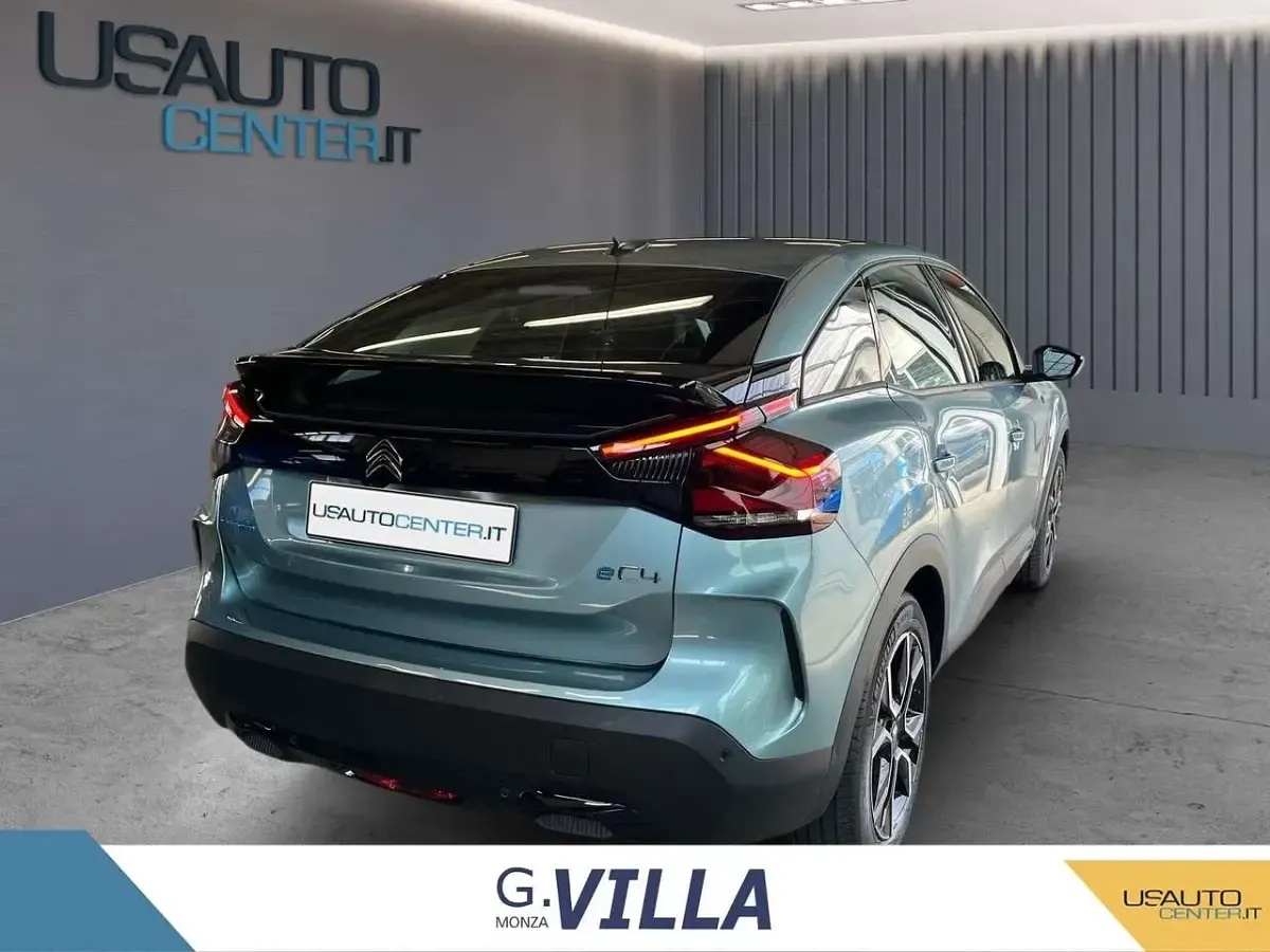 Usata Citroën e-C4 Feel 2023 Blu/azzurro Berlina