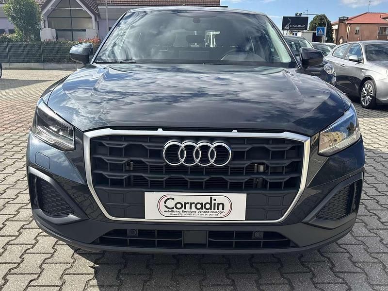 Usata Audi Q2 Business 150 CV (110 kW) 2022 Grigio medio metallizzato SUV