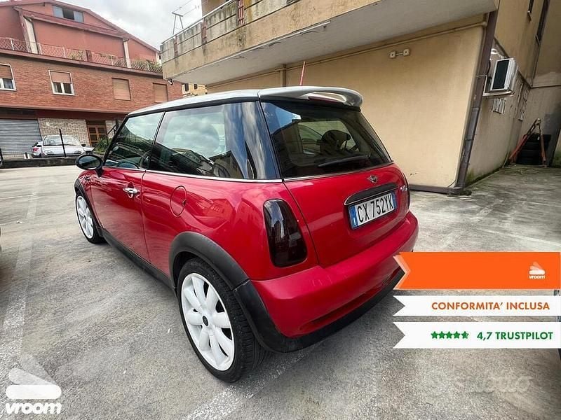 Begagnad Mini One D 88 HK (64 kW) 2005 Halvkombi